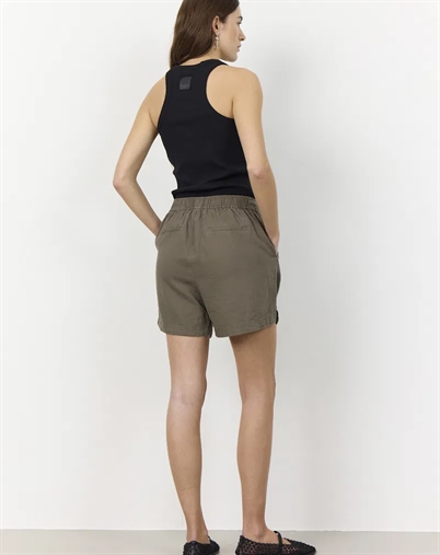   Naja 8 Shorts - Leveté Room